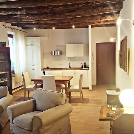 Wallace Luxury Home Верона Экстерьер фото